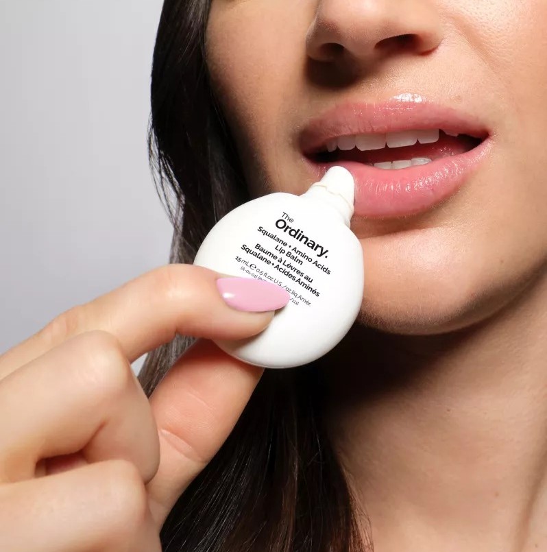 บาล์มอเนกประสงค์ The Ordinary Squalane + Amino Acids Lip Balm