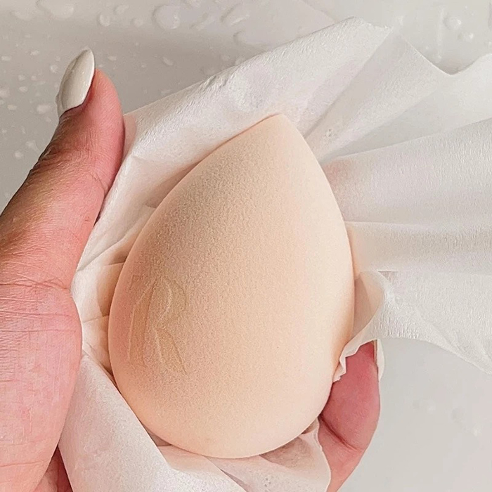 ฟองน้ำไข่ เกลี่ยรองพื้น TIARA Cosmetics Makeup Sponge