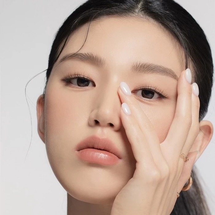 ดินสอเขียนคิ้ว UNLEASHIA Shaper Defining Eyebrow Pencil