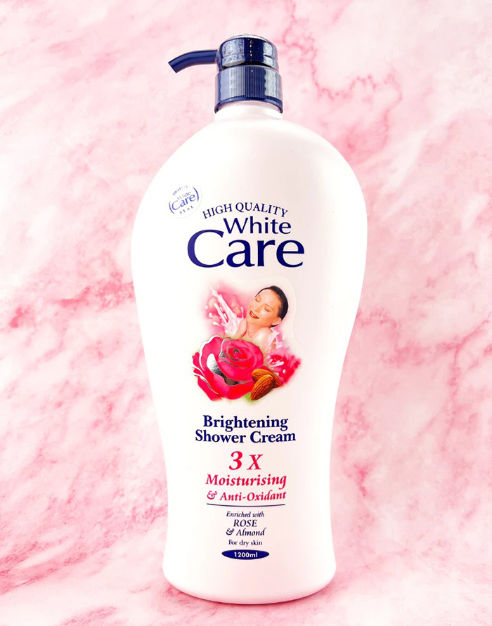 ครีมอาบน้ำ White Care Brightening Shower Cream ครีมอาบน้ำ White Care Brightening Shower Cream