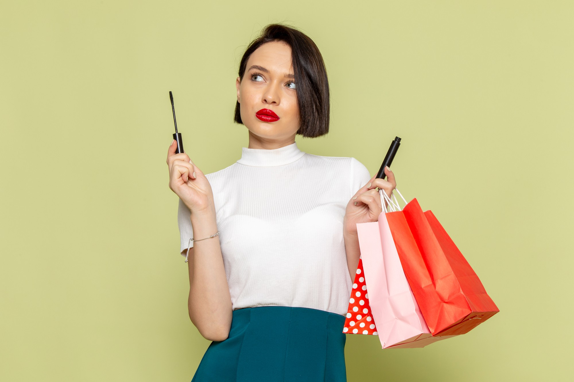 4 บัตรเครดิตสายบิวตี้ ช้อปเครื่องสำอางคุ้มกว่าในปี 2026