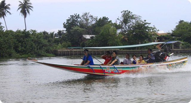 นั่งเรือเที่ยวคลองปากเกร็ด