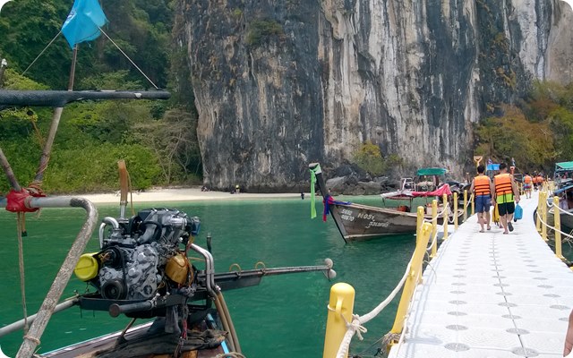 รีวิวเที่ยวเกาะห้อง อ่าวไร่เลย์